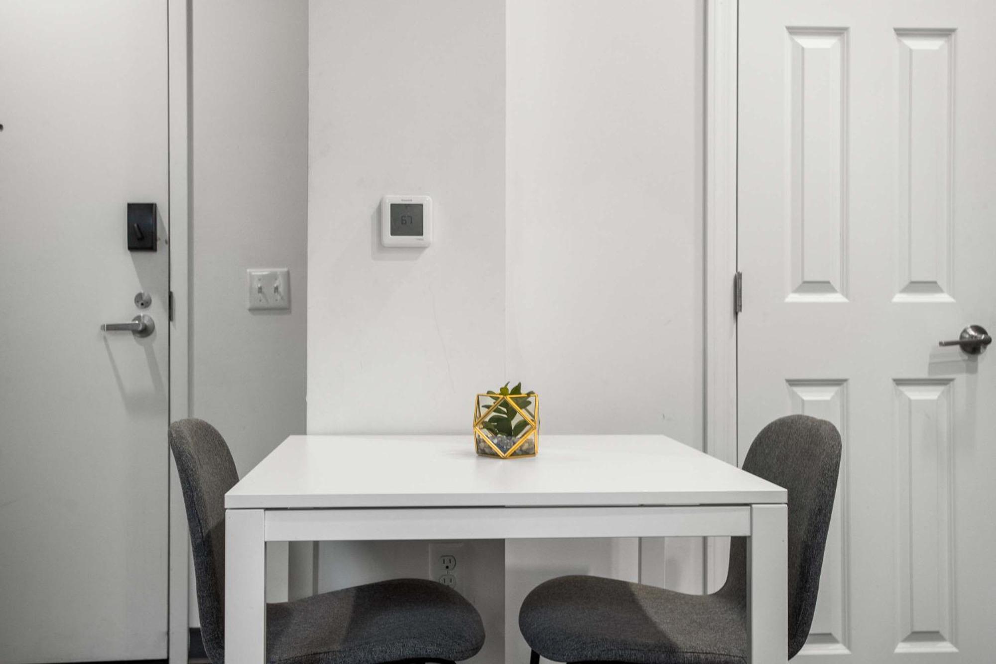 Apartment Cozysuites Stunning 1br In Downtown Pitts #29 *