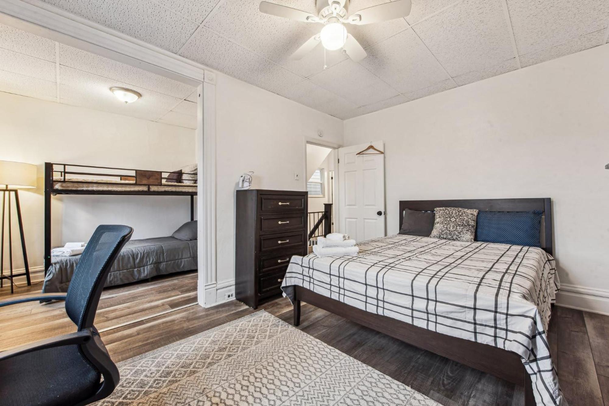 Holiday home Modern Family Friendly 3 Bedroom Great Location Pittsburgh