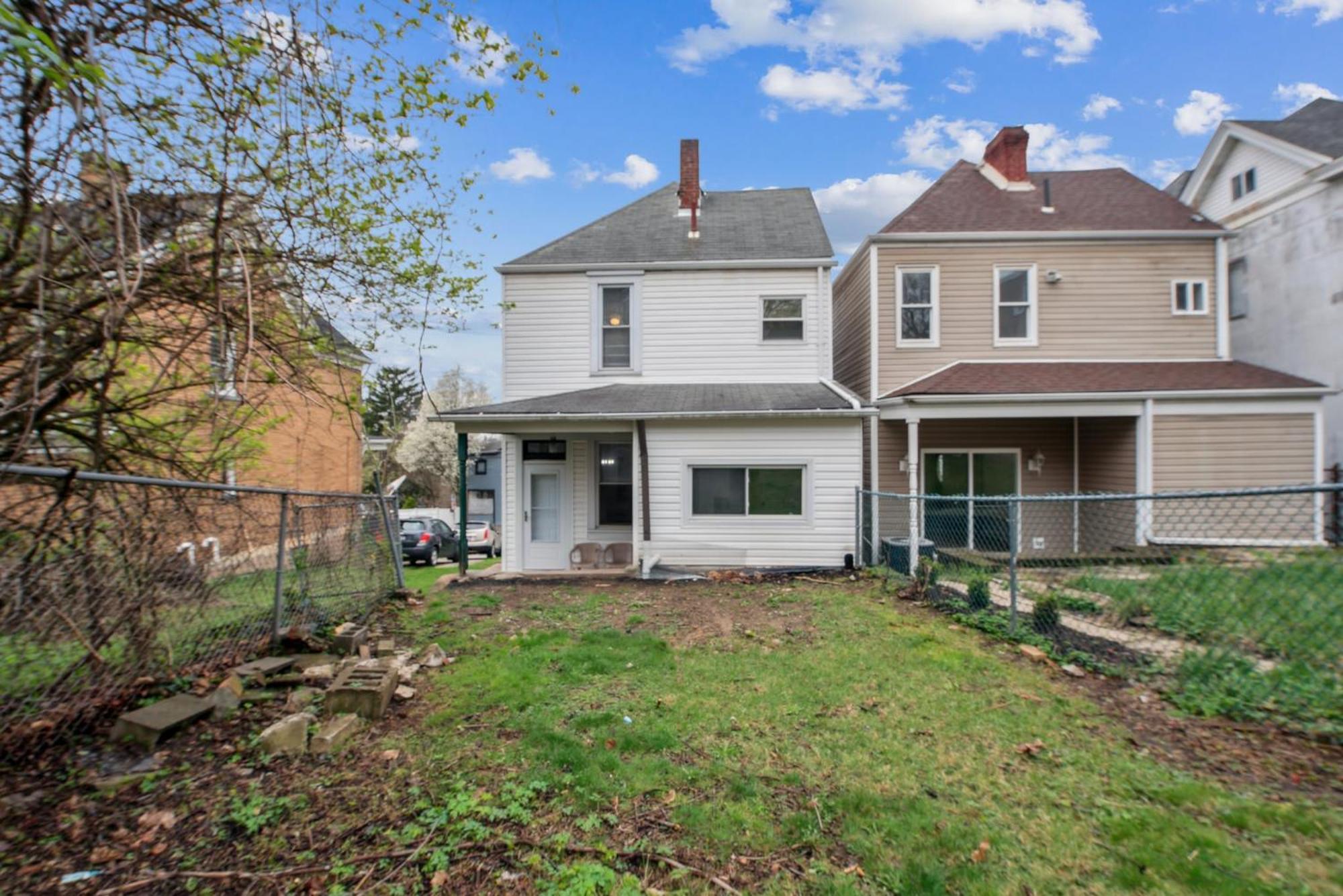 Modern Family Friendly 3 Bedroom Great Location
