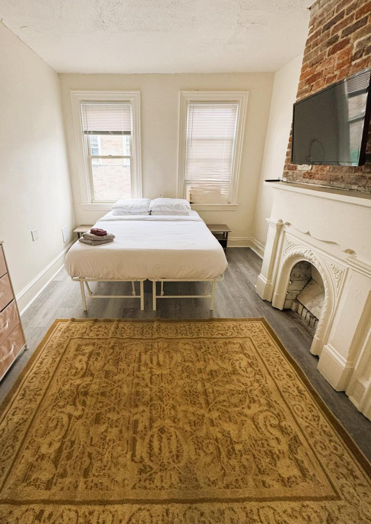 Comfy 4 Bed Northside - Near Stadiums Holiday home Pittsburgh