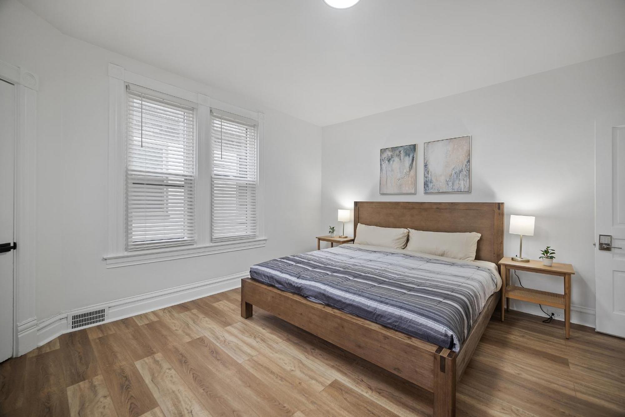 Homestay Shadyside, !e Modern And Bright Private Bedroom With Shared Bathroom Pittsburgh