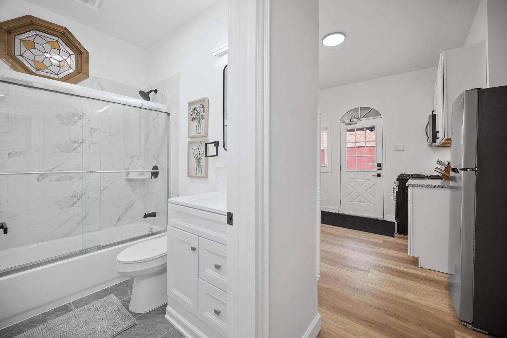 Shadyside, !a Modern And Bright Private Bedroom With Shared Bathroom Pittsburgh