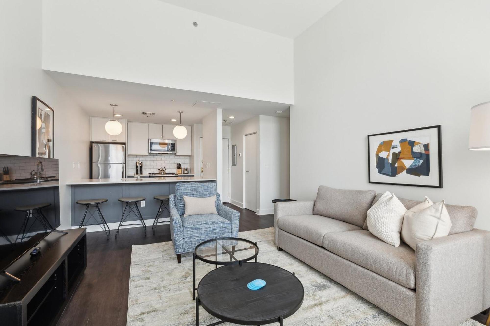 Placemakr Downtown *