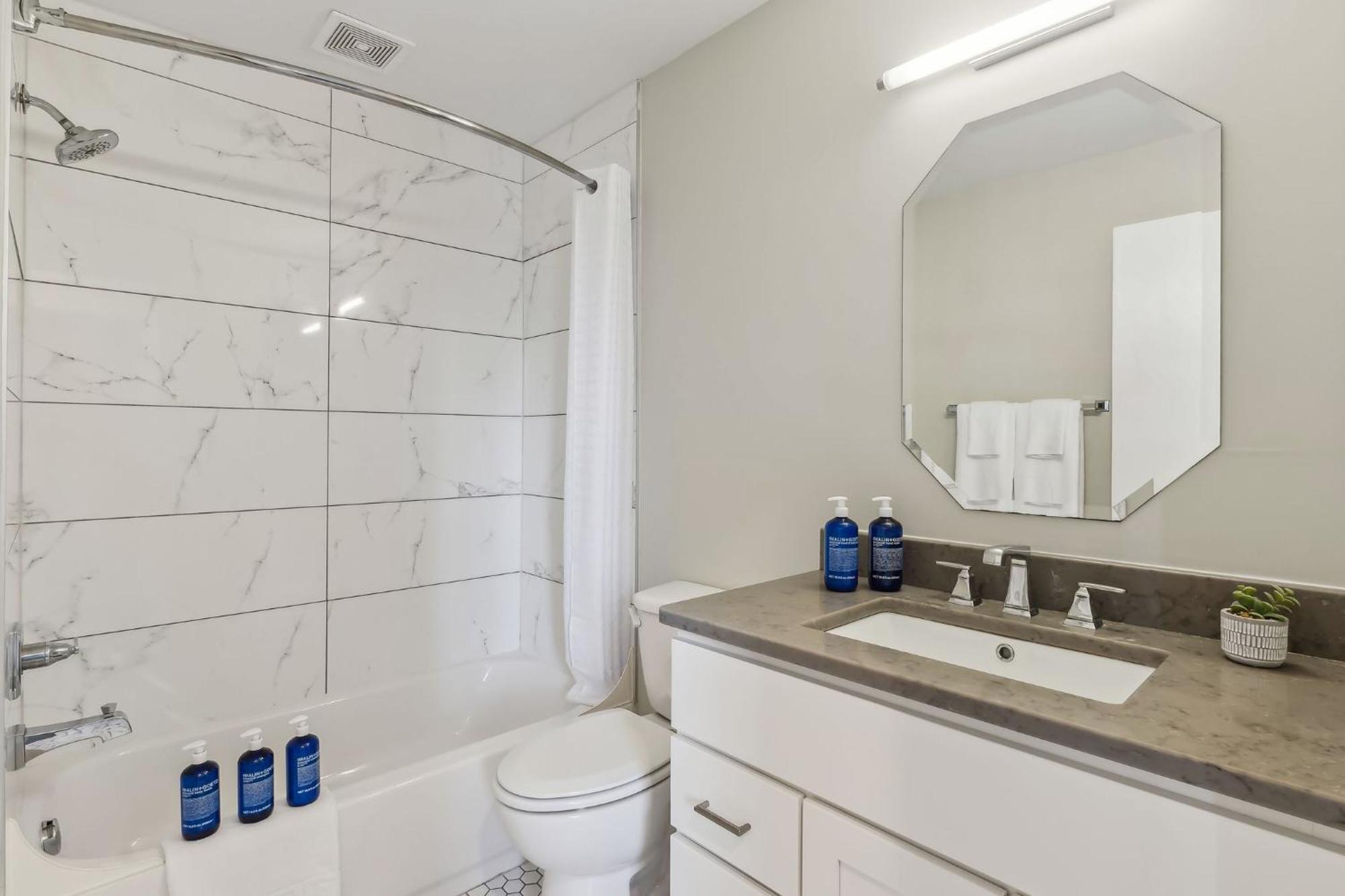 Hotel Placemakr Downtown Pittsburgh