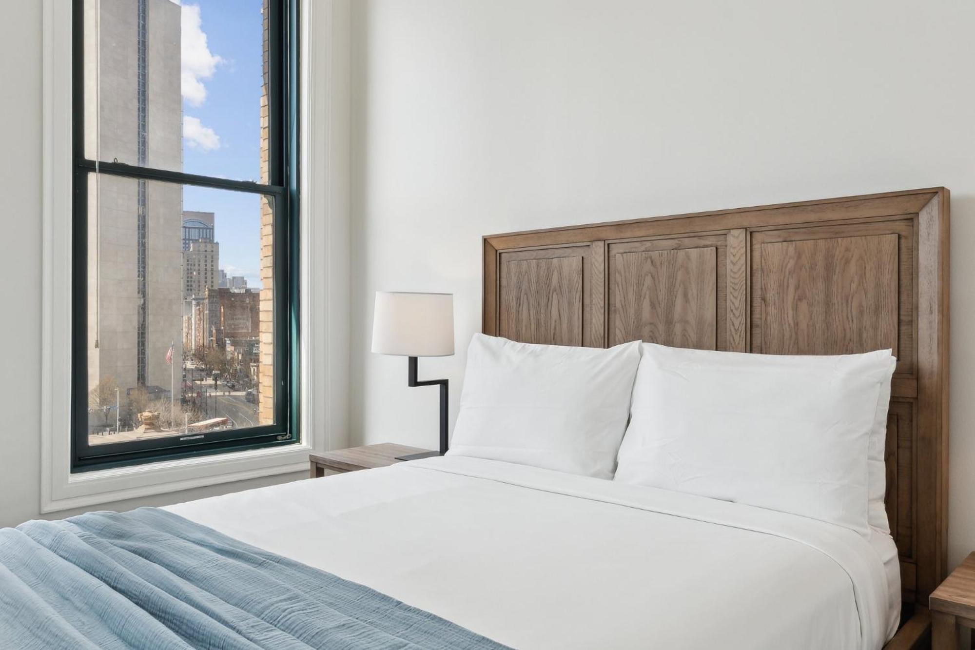 Placemakr Downtown *