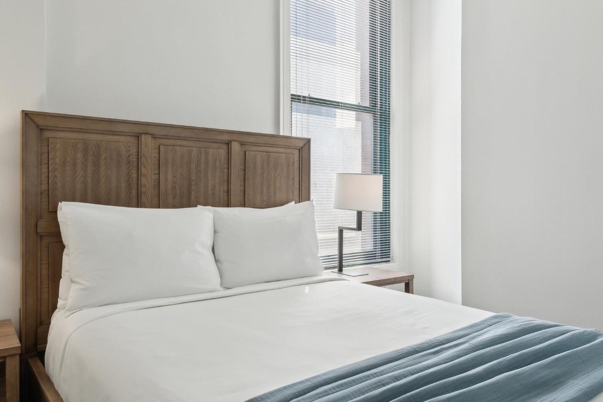 Placemakr Downtown * Pittsburgh