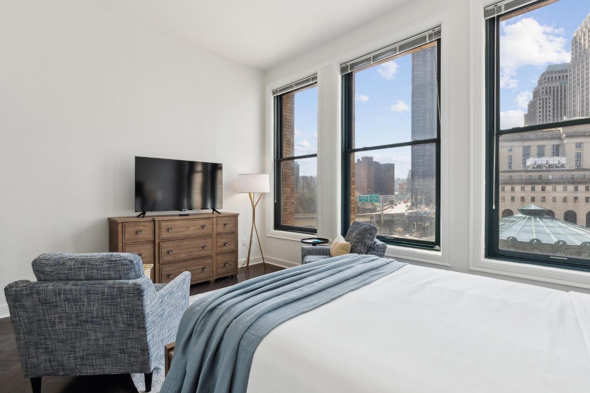 Placemakr Downtown