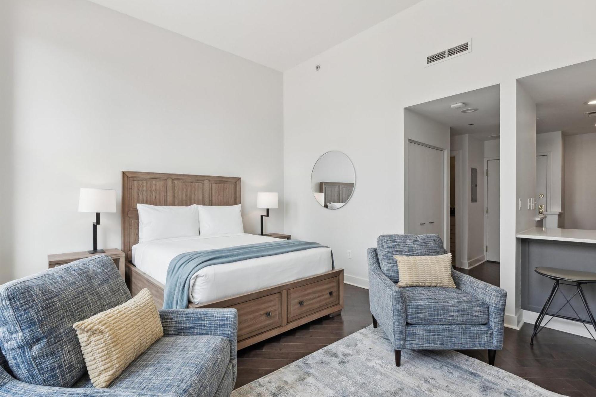 Hotel Placemakr Downtown *