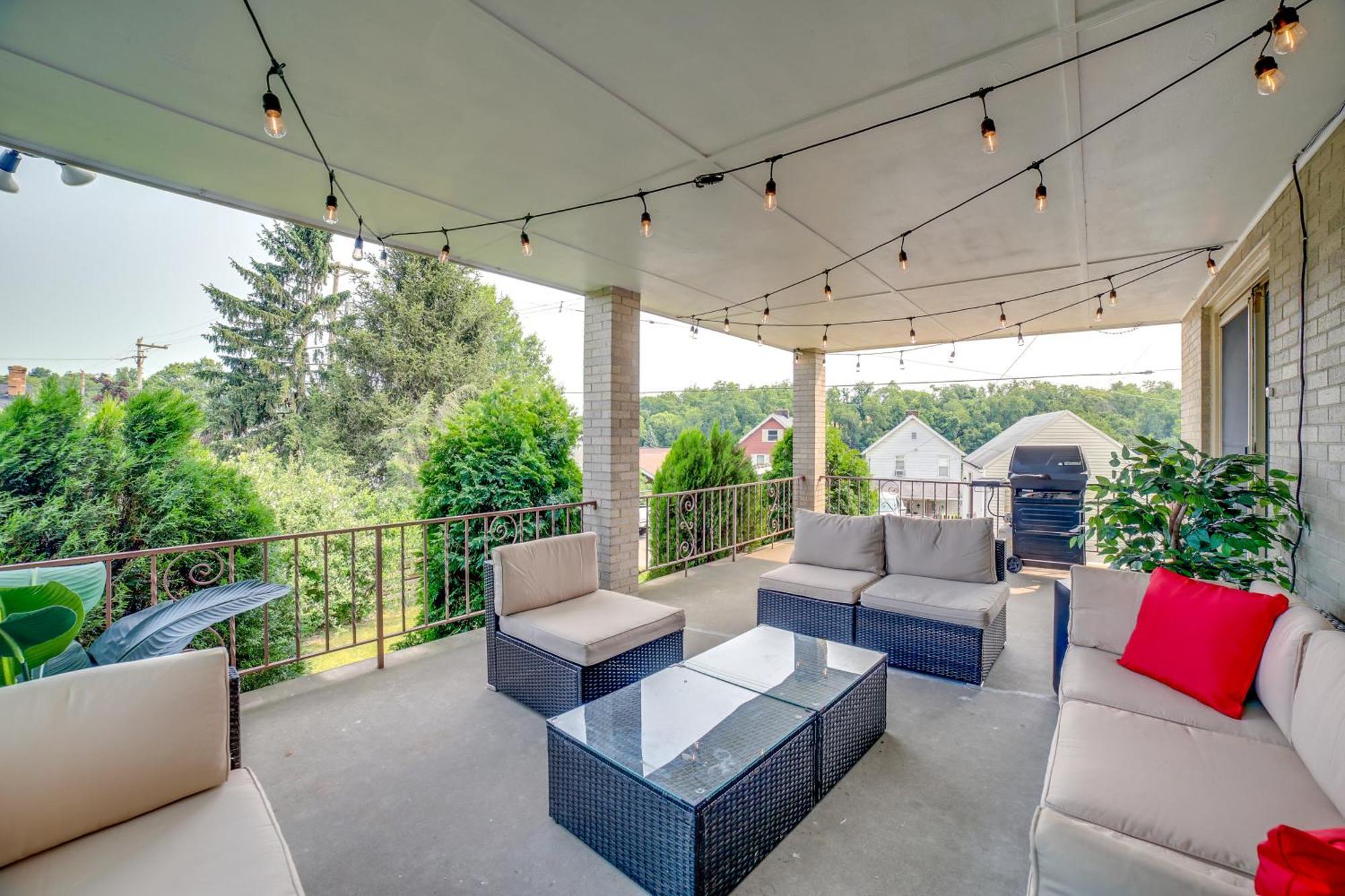Vacation 3 Mi To Downtown! Holiday home Pittsburgh