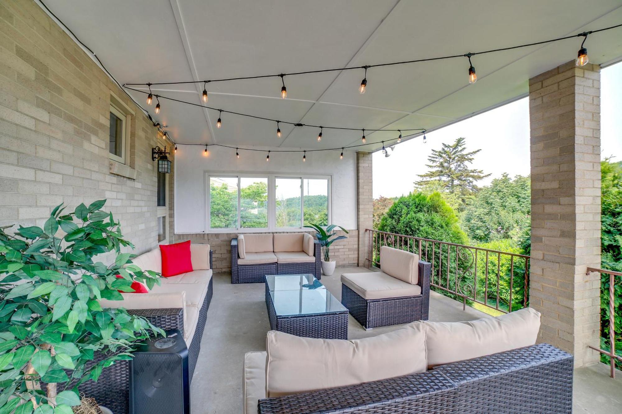 Holiday home Vacation 3 Mi To Downtown! *