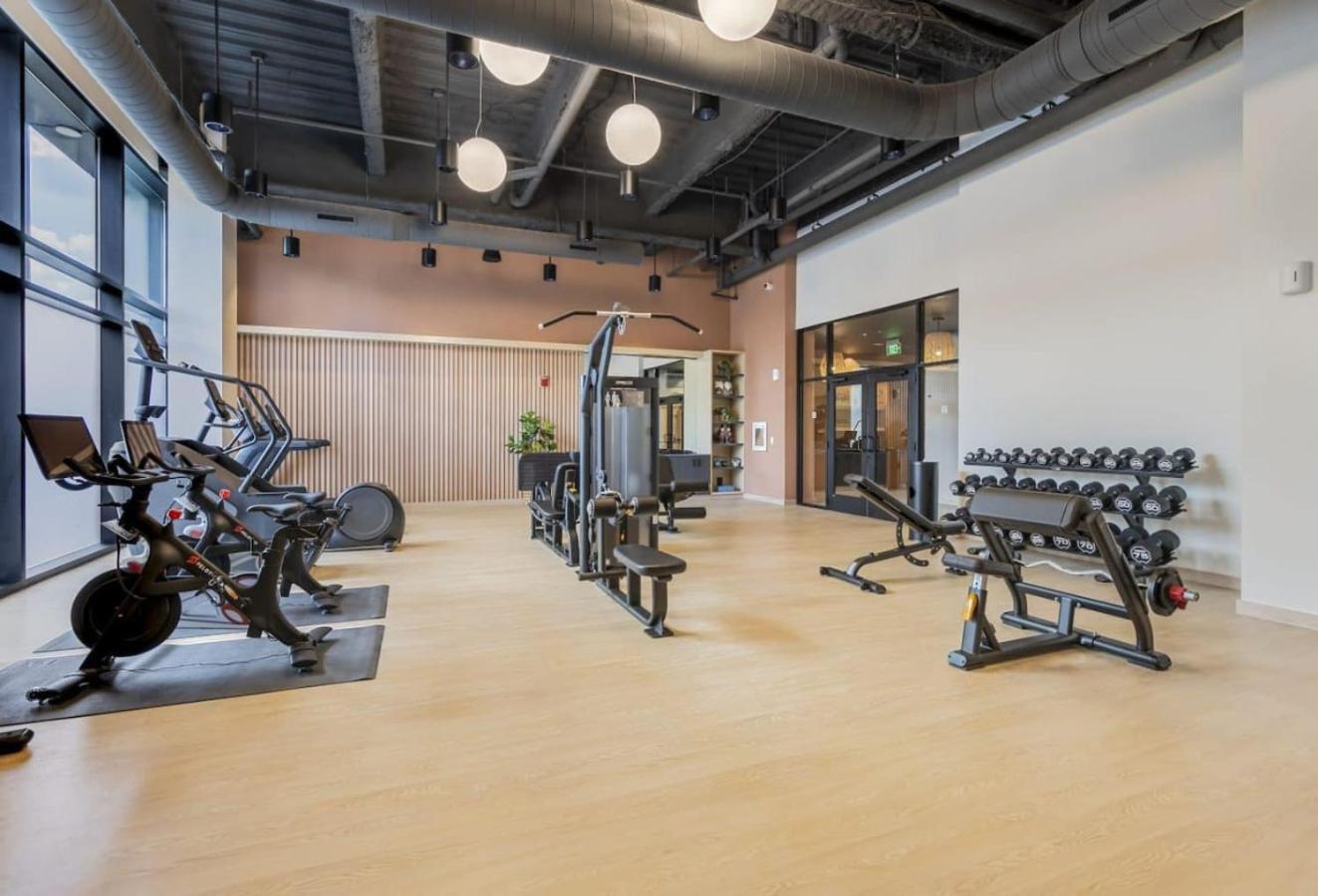 Lux King Bed Free Parking Gym New *