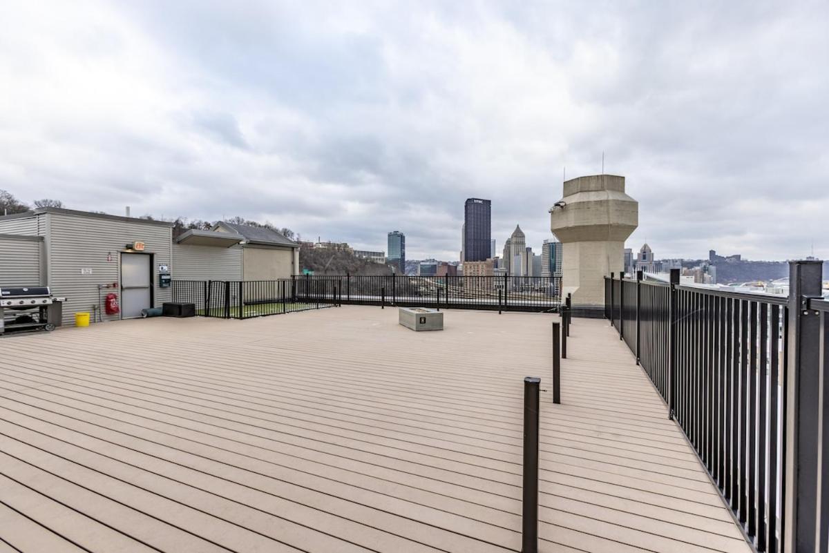 Steps 2 Everything! - King Bed - Amazing Roof And Gym *