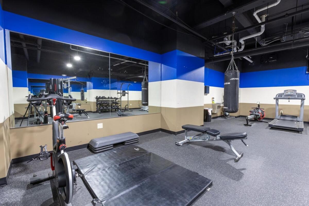 Steps 2 Everything! - King Bed - Amazing Roof And Gym *