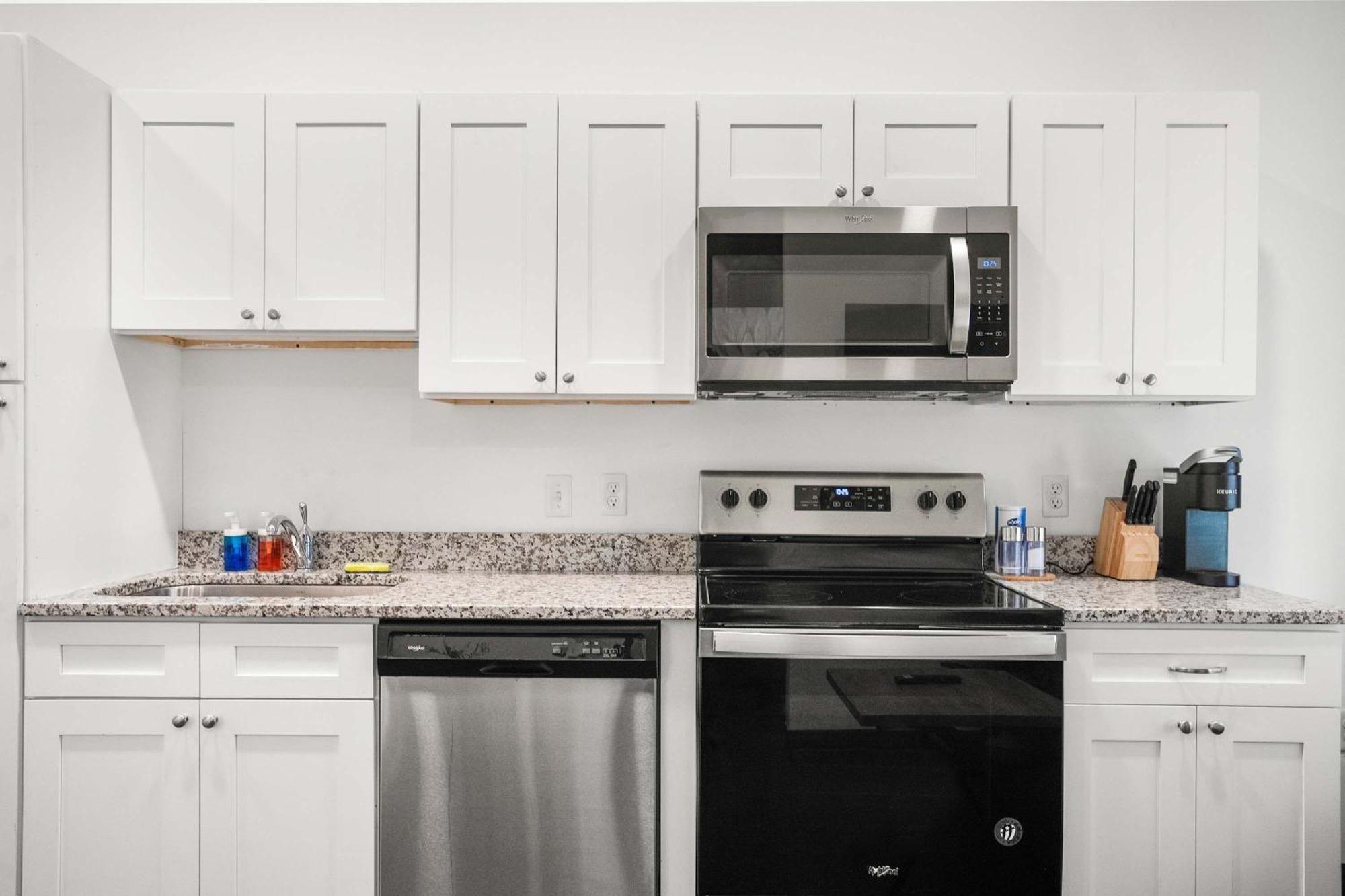 Apartment Cozysuites Chic1br In Downtown Pitts #11 Pittsburgh
