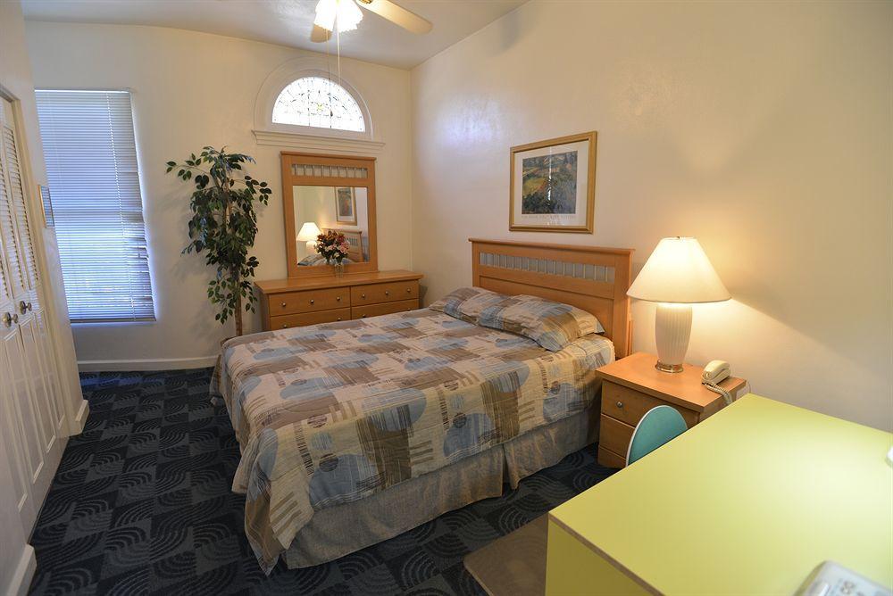 Friendship Suites 3* Pittsburgh
