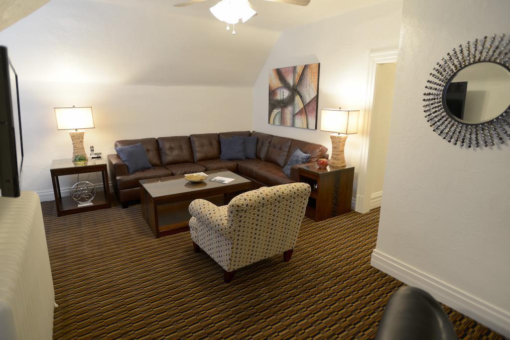 Hotel Friendship Suites Pittsburgh