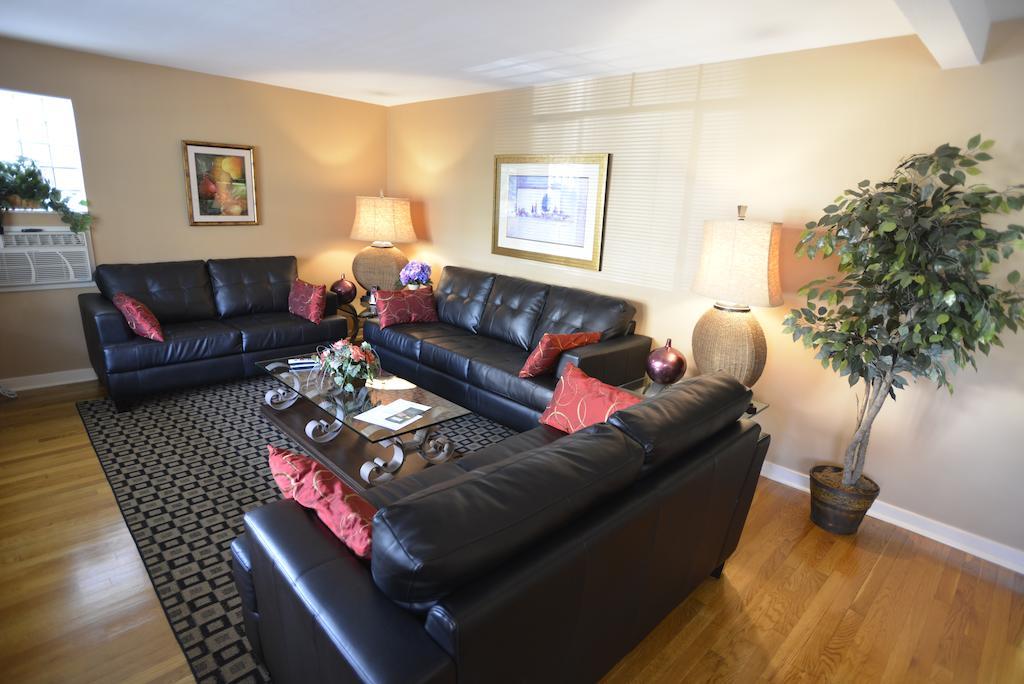 Hotel Friendship Suites