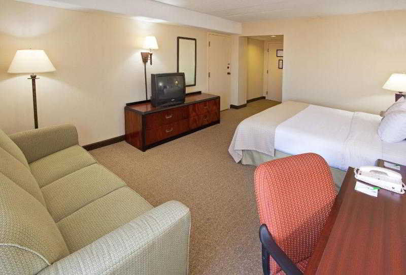Courtyard By Marriott Center Pittsburgh