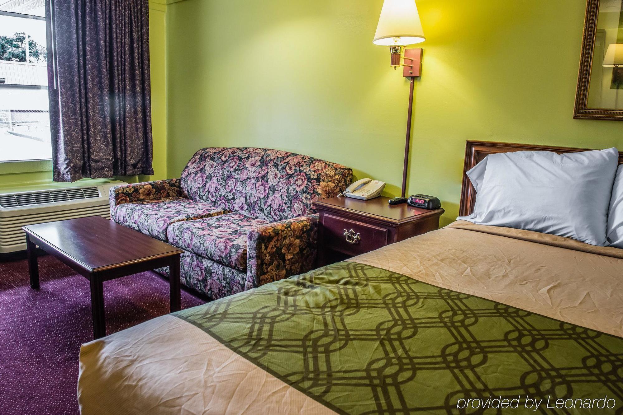 Econo I-79 Lodge