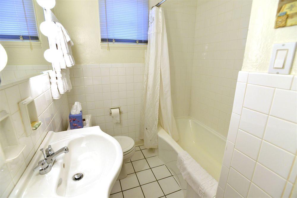 Hotel Friendship Suites Pittsburgh