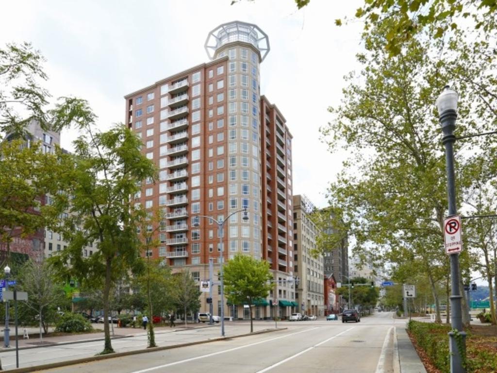 Bridgestreet The Encore On 7th Apartment