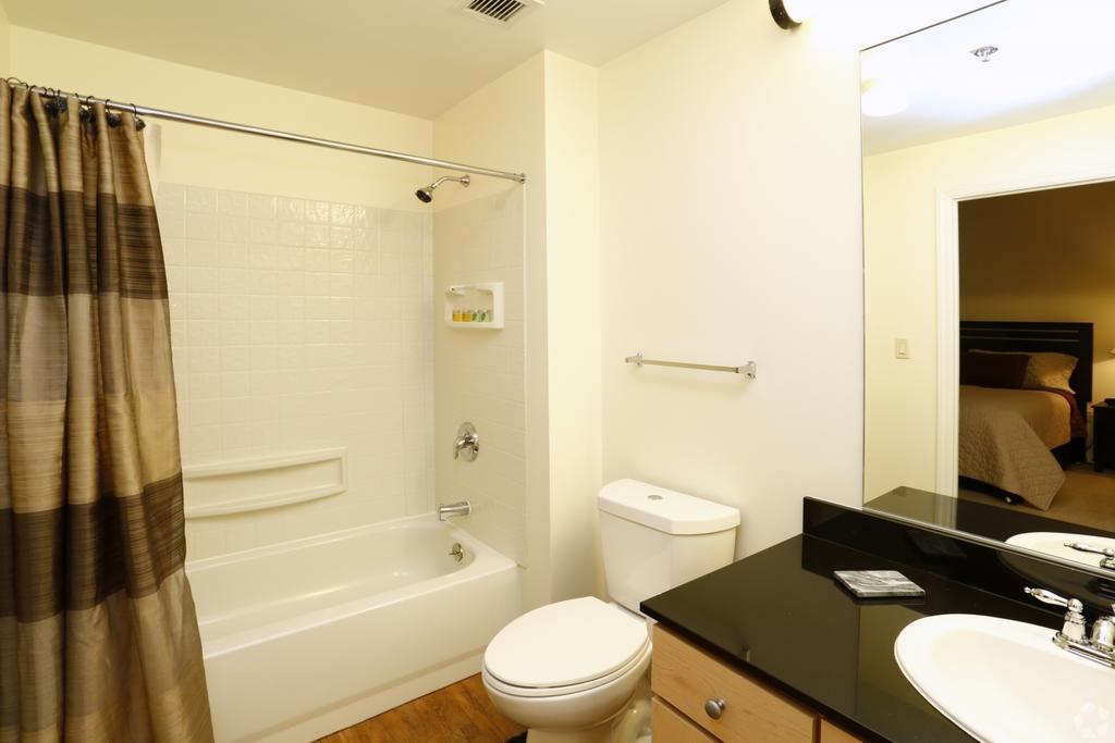 Bridgestreet The Encore On 7th Apartment *