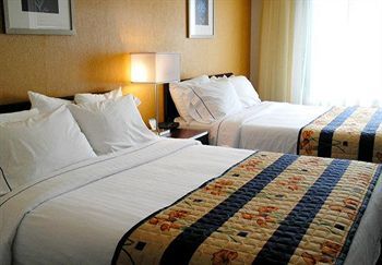 Hotel Staybridge Airport By Ihg