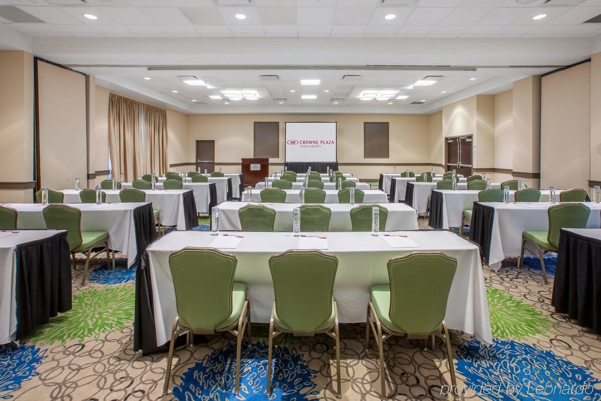 Pittsburgh Plaza Hotel Crafton