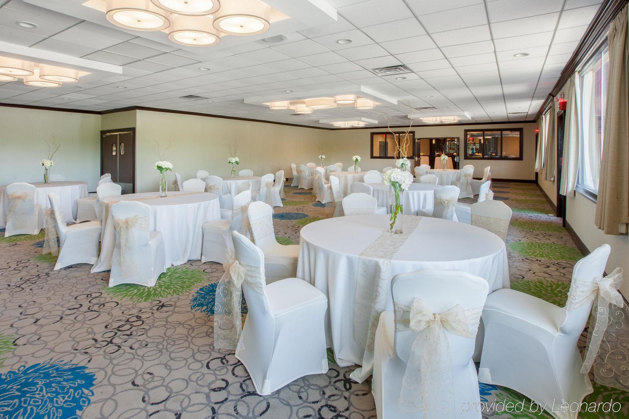 Pittsburgh Plaza Hotel 3*
