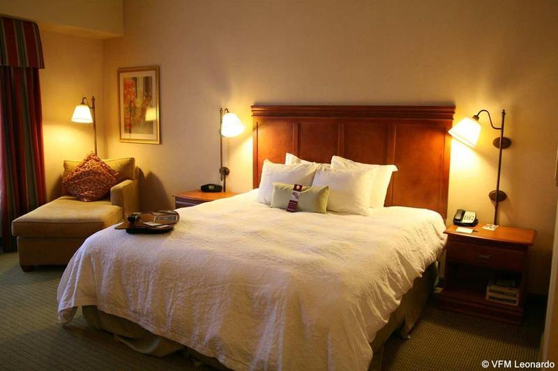 Hotel Homewood By Hilton Downtown