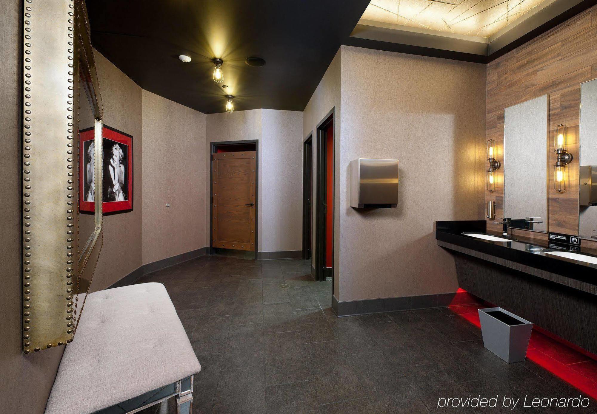 Hotel Hilton Garden Downtown 3*