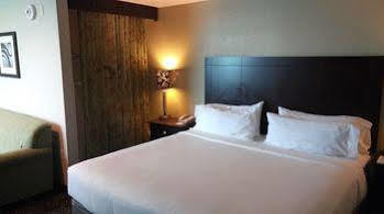 Express West - Greentree, An Ihg