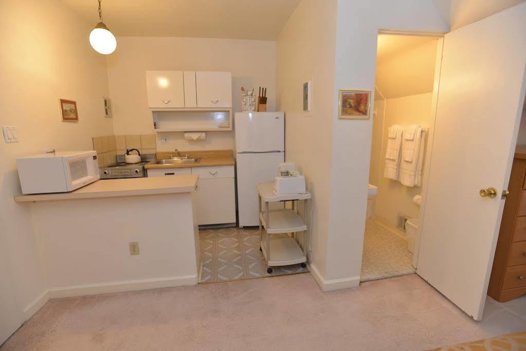 Hotel Friendship Suites 3*