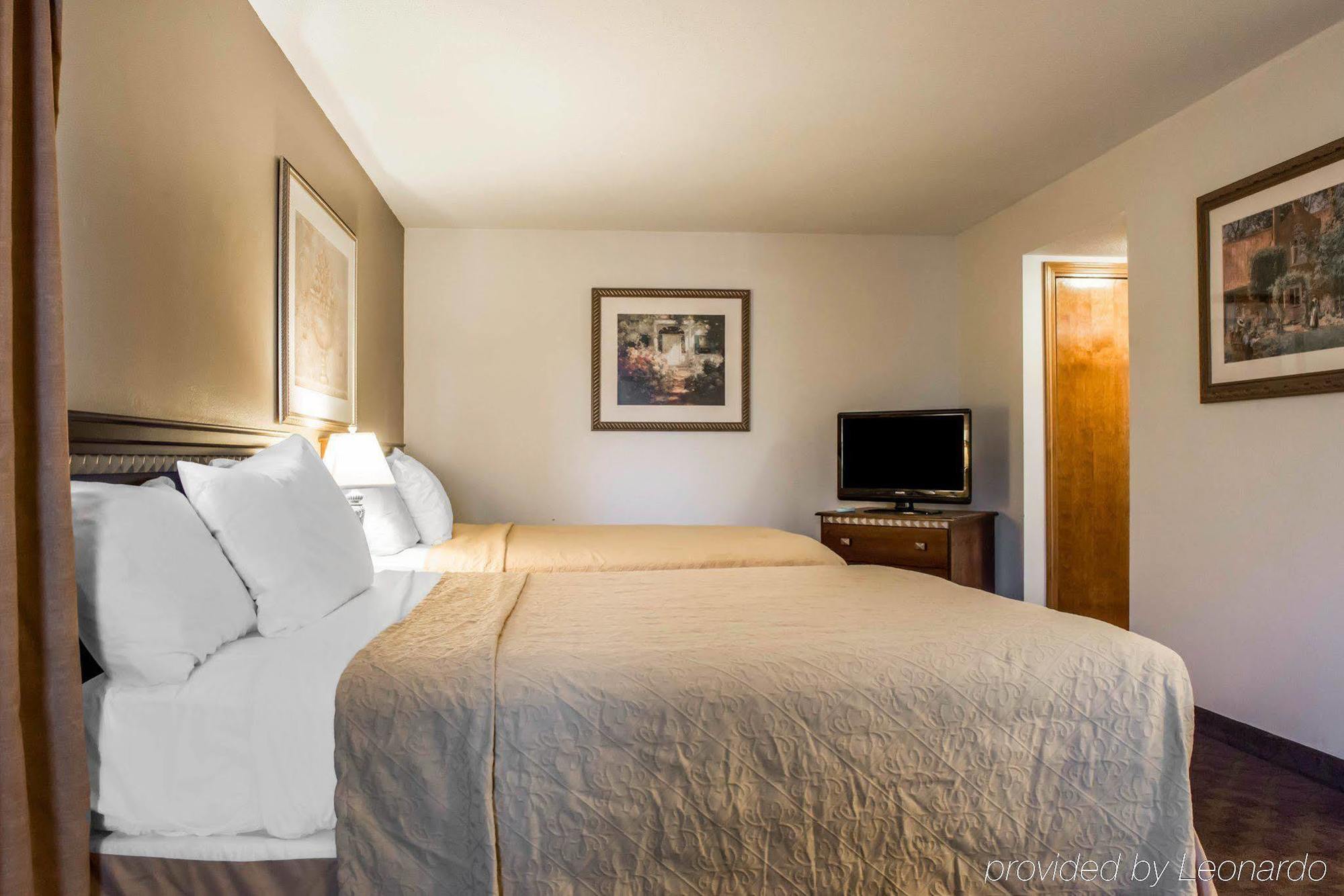 Hotel Quality Pittsburgh
