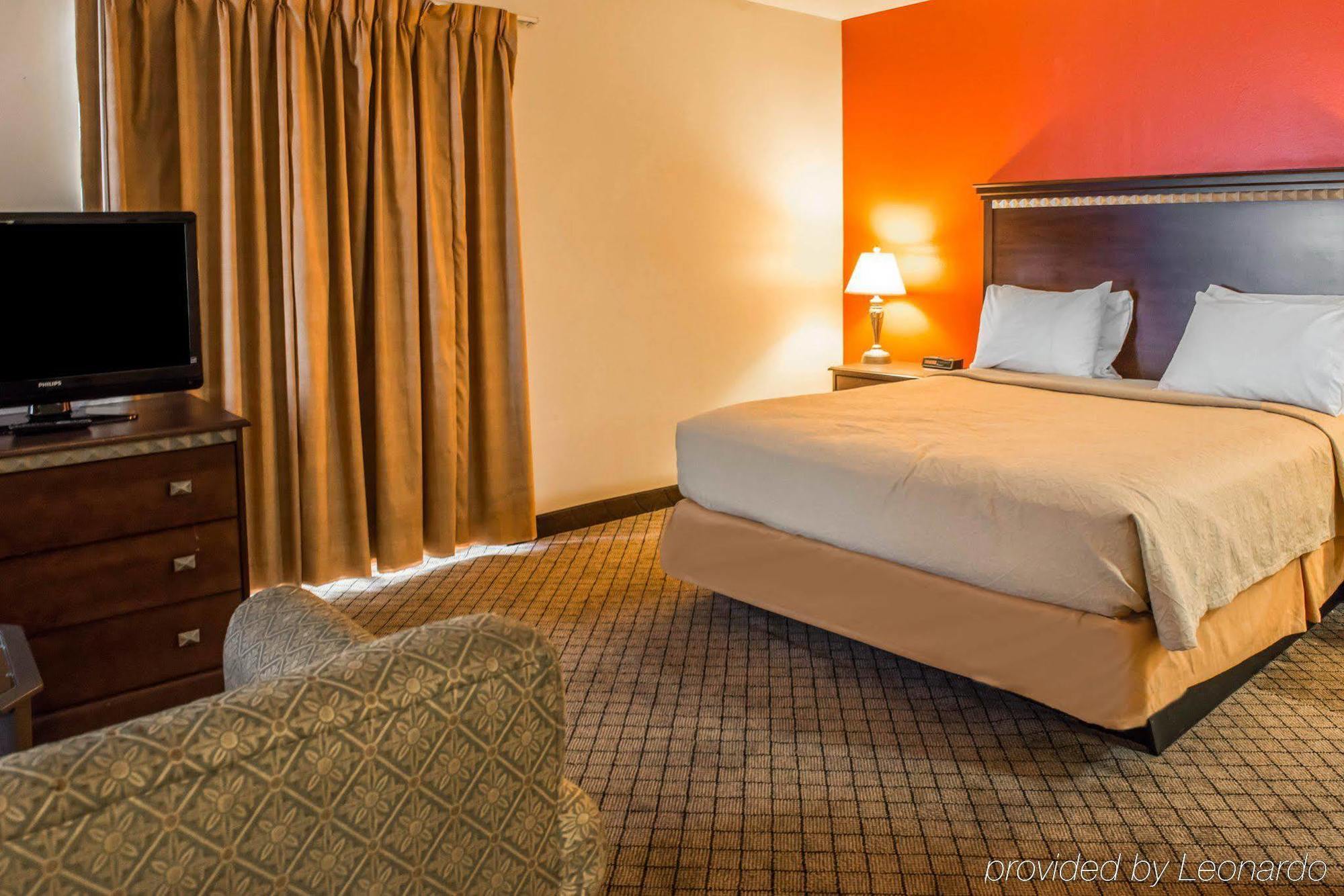 Quality Hotel Pittsburgh