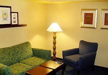 Hotel Springhill By Marriott North Shore