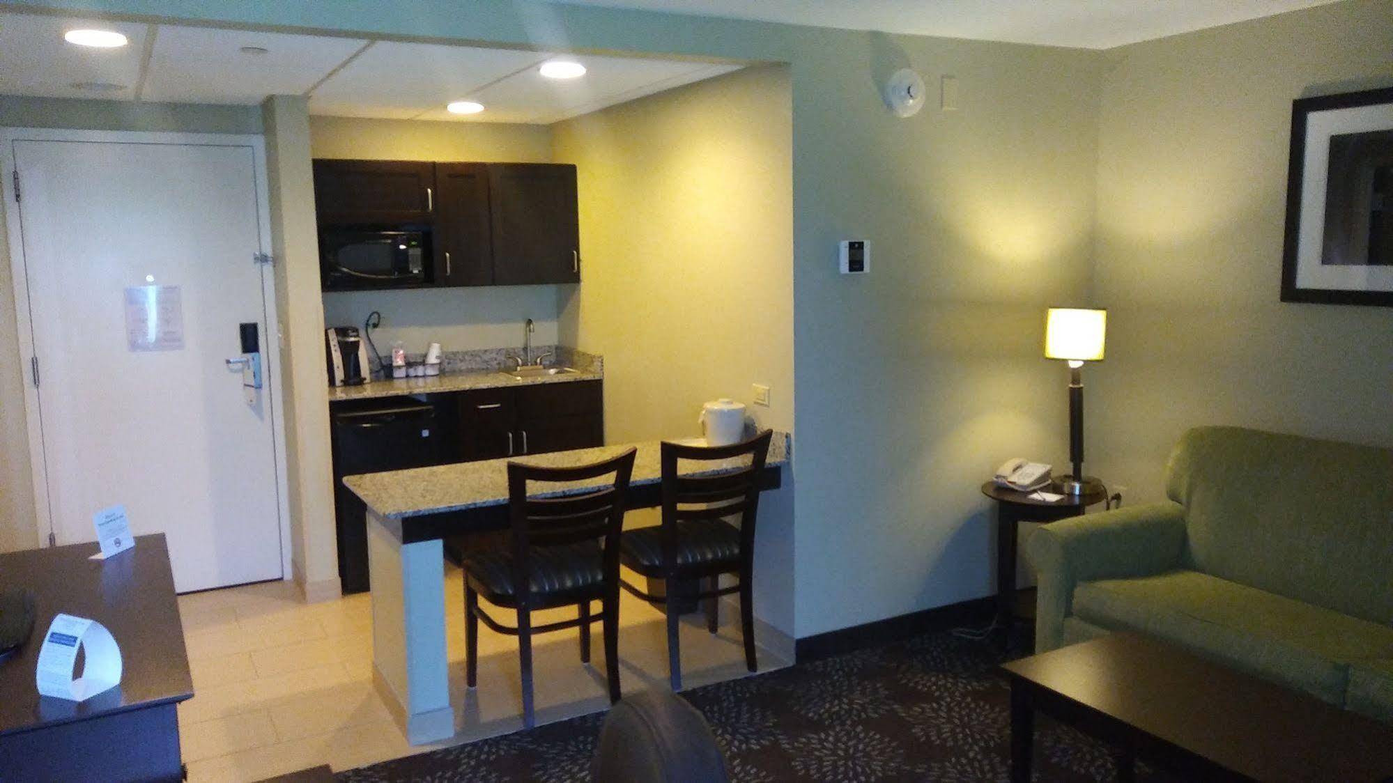Express West - Greentree, An Ihg 4*