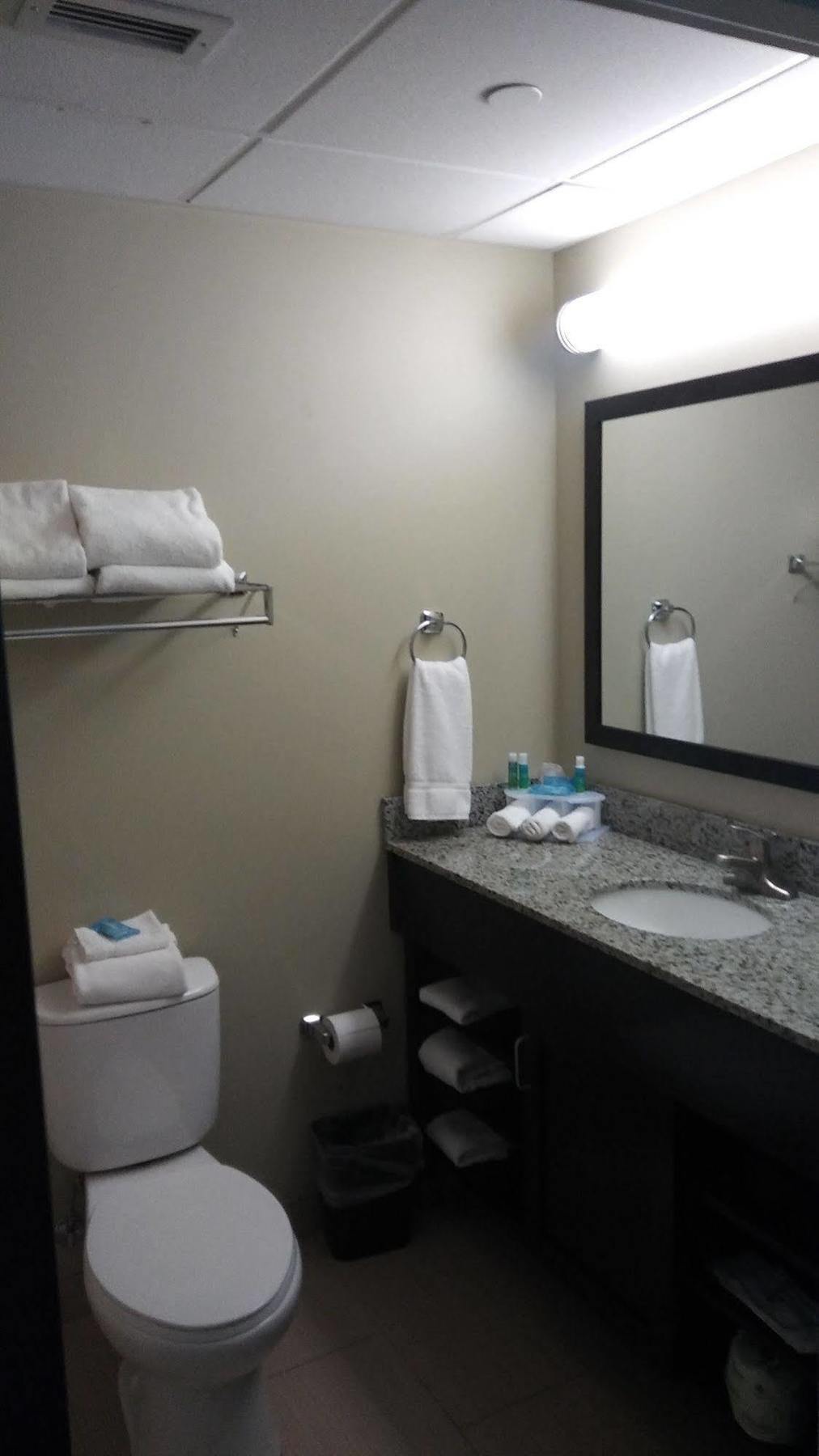 Express West - Greentree, An Ihg 4*