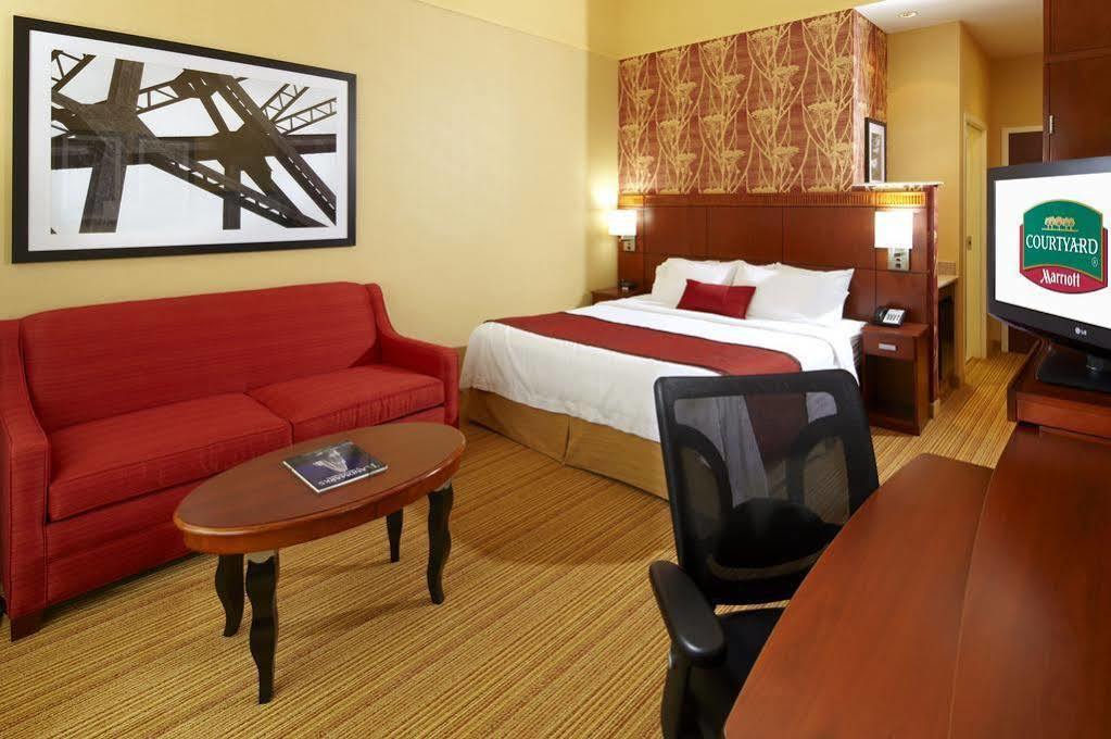 Courtyard By Marriott Downtown Hotel Pittsburgh