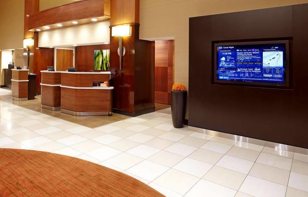 Courtyard By Marriott Downtown Pittsburgh