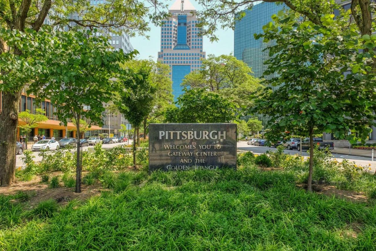 Frontdesk Aria Cultural District Lofts Downtown Pittsburgh Apartment *