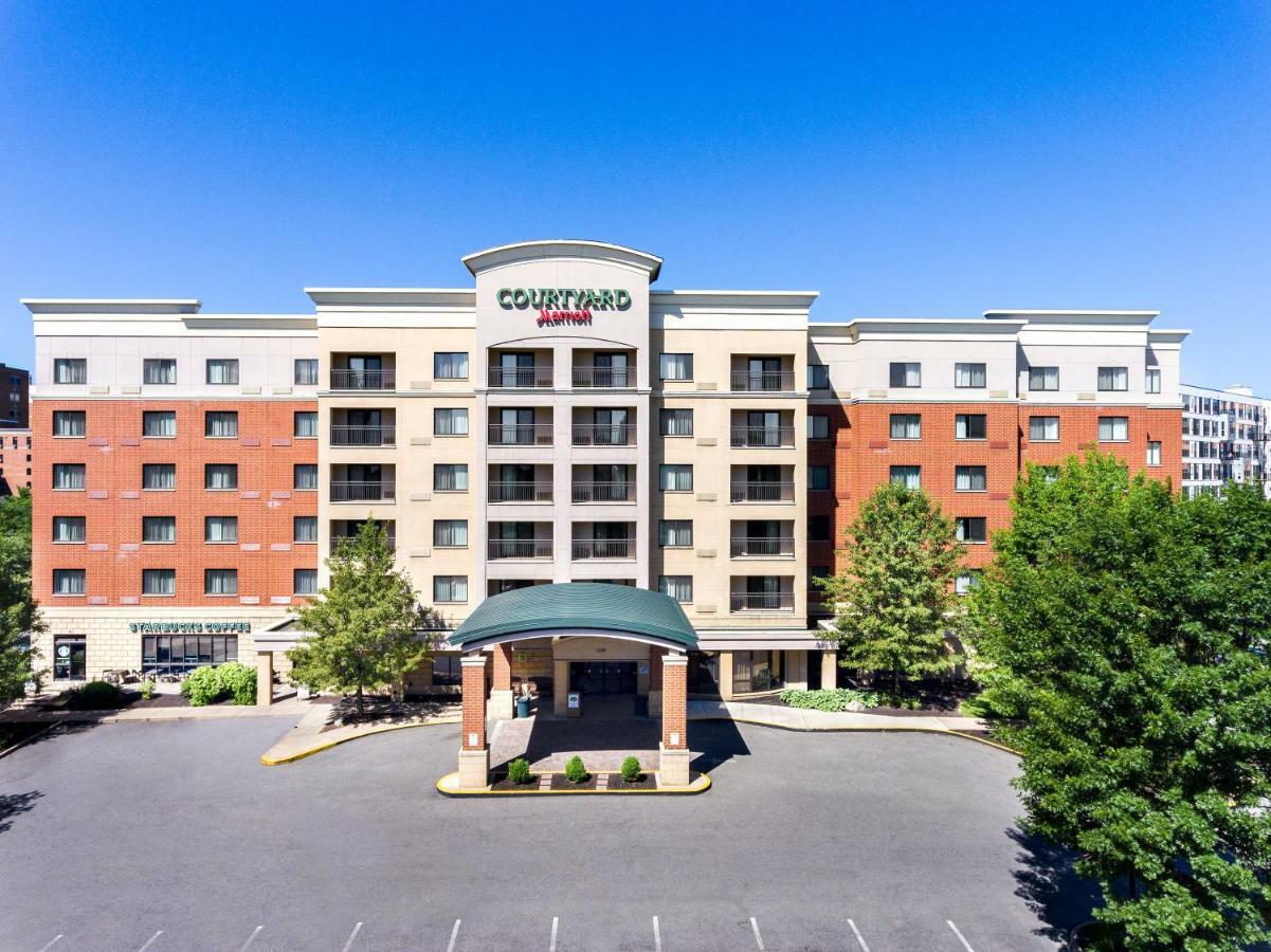 Courtyard Shadyside 3*