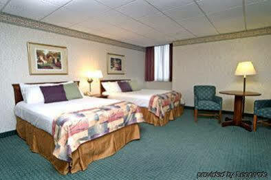 Express West - Greentree, An Ihg