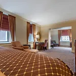 Omni William Penn Hotel