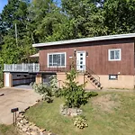 Stylish And Bright 3Bd Home, Amazing Deck, Game Room, Free Parking