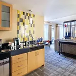 Cambria Hotel Pittsburgh - Downtown