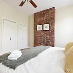 Free Parking, Netflix In East Liberty By Parks And Uni
