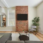 Free Parking, Netflix In East Liberty By Parks And Uni