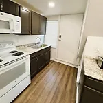 Cozy 1Br Retreat - Private - Near City