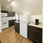 Cozy 1Br Retreat - Private - Near City